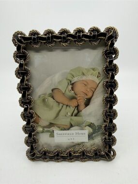Sheffield Home Black and Gold enamel Accent Rope-Linked Picture Frame